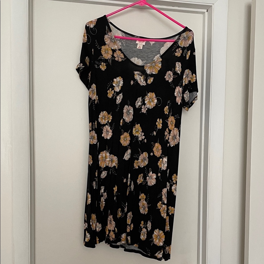 Mossimo Supply Co. Gray and Black Top